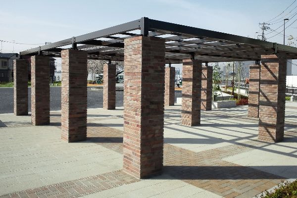 アルゼンチン斑岩_下河原公園_アースロック